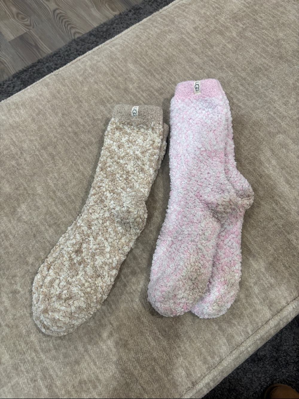 Ugg Cozy Plush Lounge Socks - Pink & Beige